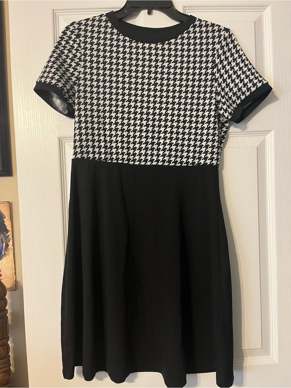 SHEIN Black & White Houndstooth Fit-and-Flare Dress